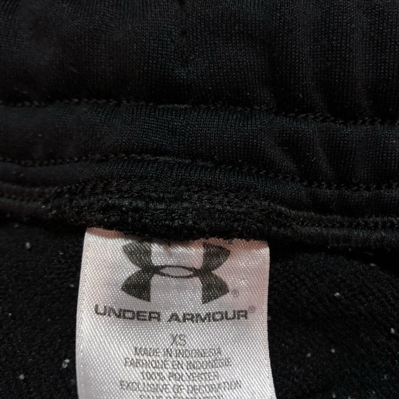 Under Armour Black Shorts size XS - Picture 4 of 5